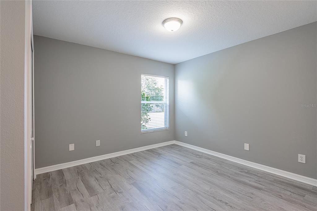 待售: $420,000 (4 贝兹, 3 浴室, 1827 平方英尺)