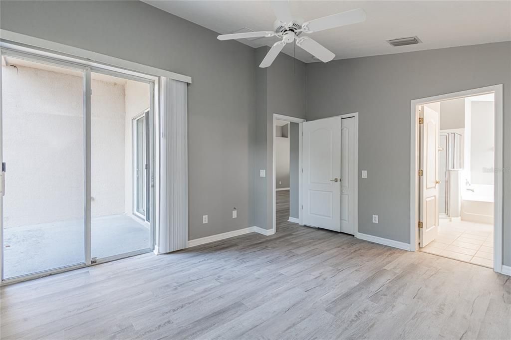 待售: $420,000 (4 贝兹, 3 浴室, 1827 平方英尺)