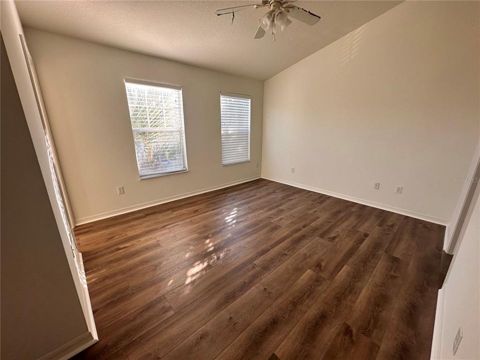 For Rent: $1,800 (2 beds, 1 baths, 1134 Square Feet)