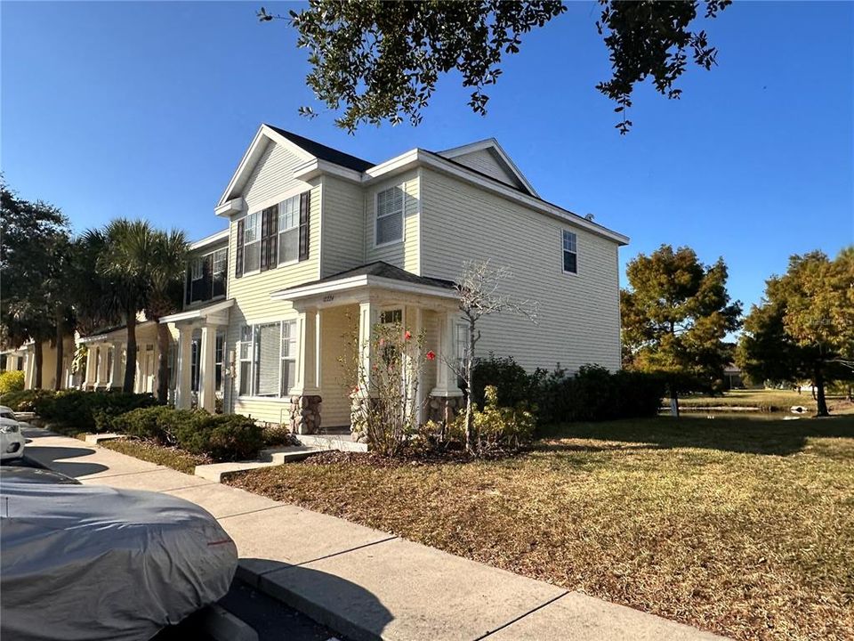 For Rent: $1,800 (2 beds, 1 baths, 1134 Square Feet)