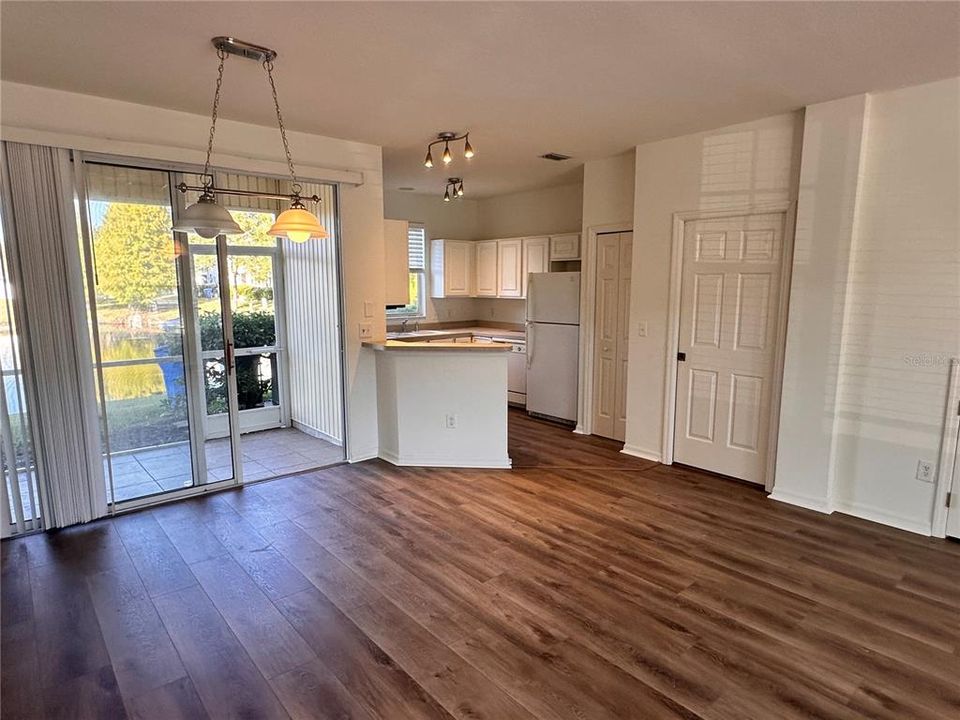 For Rent: $1,800 (2 beds, 1 baths, 1134 Square Feet)