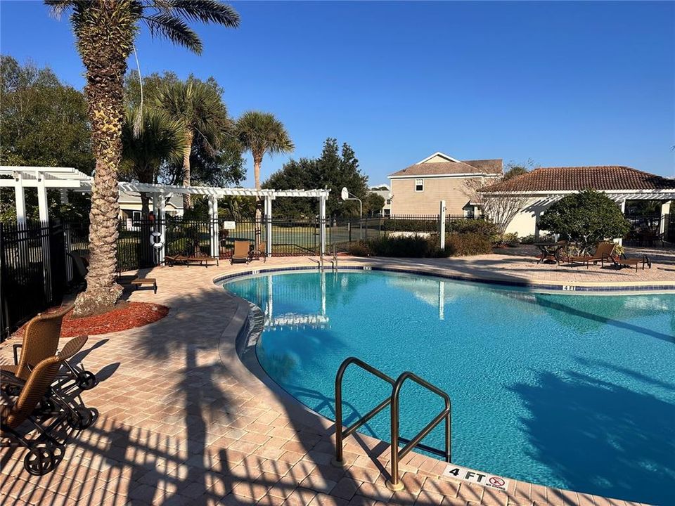 For Rent: $1,800 (2 beds, 1 baths, 1134 Square Feet)