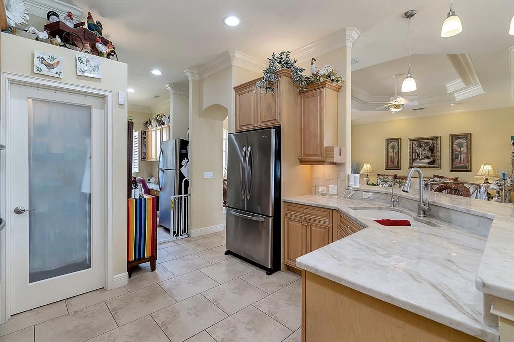 На продажу: $1,299,000 (3 спален, 3 ванн, 2592 Квадратных фут)