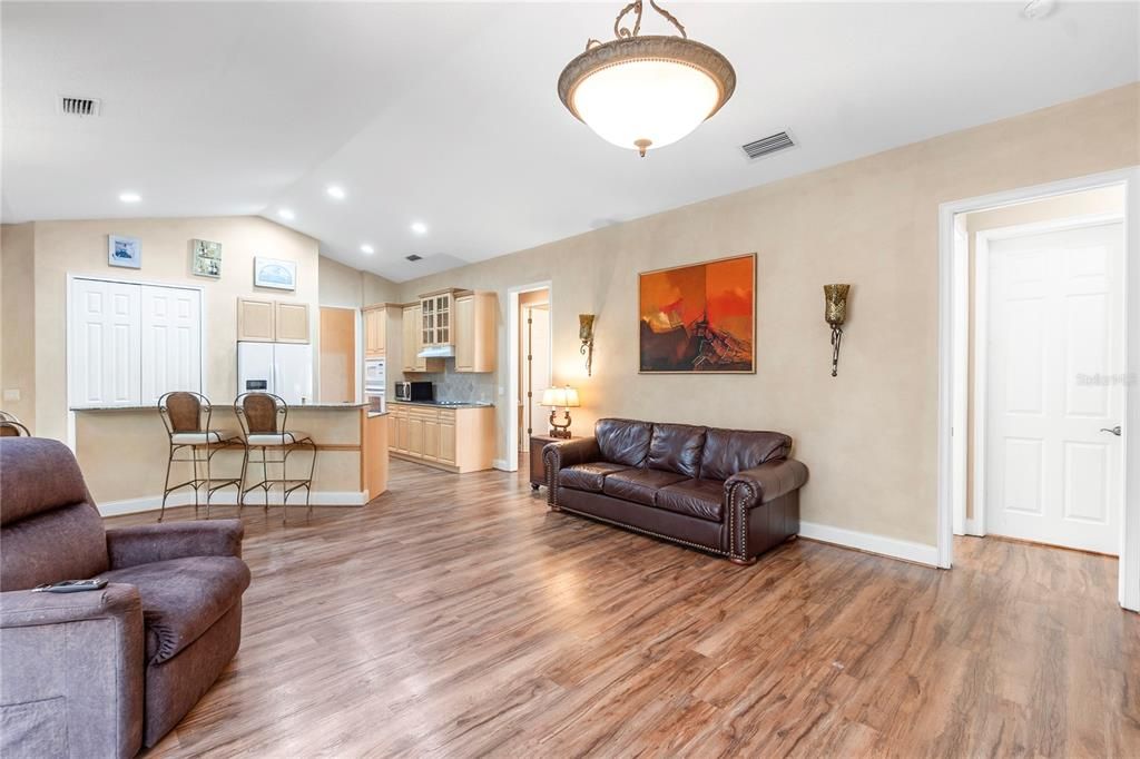 For Sale: $949,999 (4 beds, 3 baths, 2623 Square Feet)