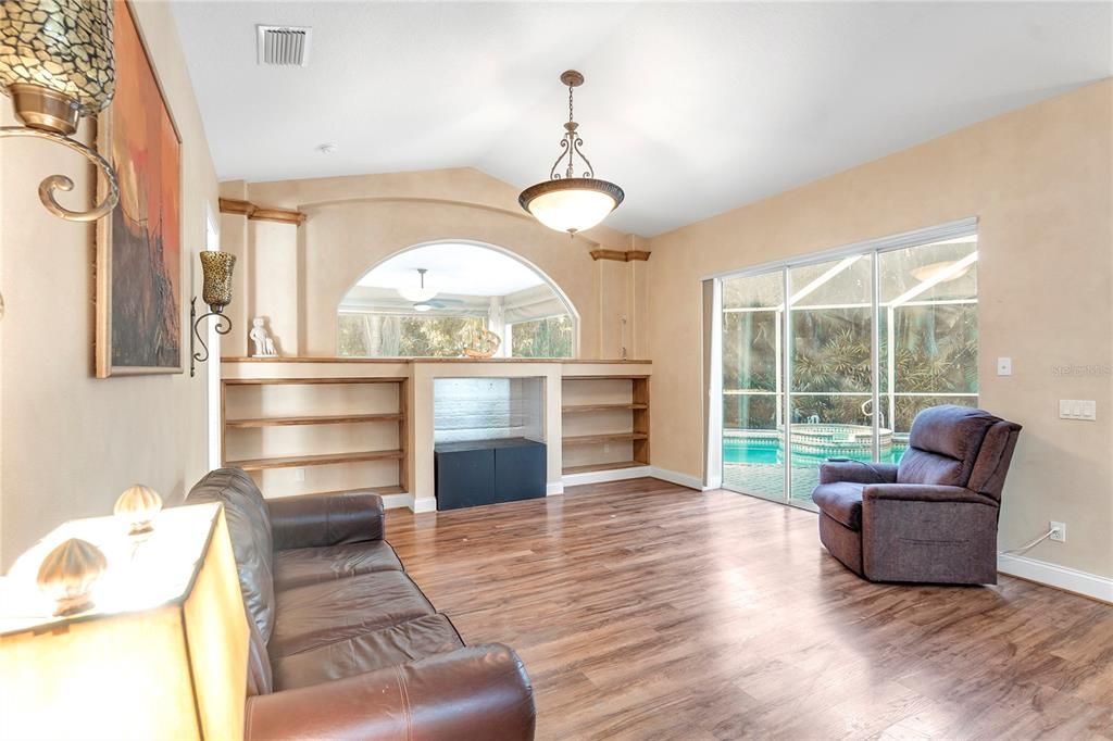 For Sale: $949,999 (4 beds, 3 baths, 2623 Square Feet)