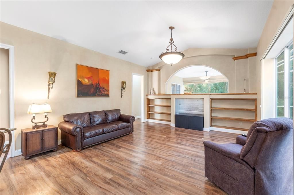 For Sale: $949,999 (4 beds, 3 baths, 2623 Square Feet)