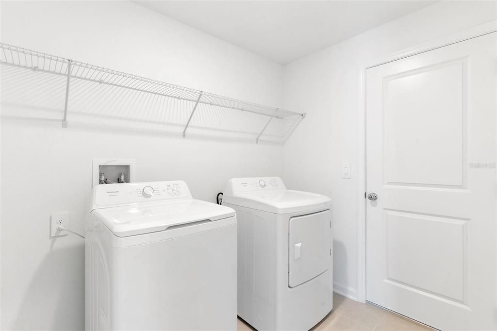 En Renta: $2,300 (4 camas, 2 baños, 2109 Pies cuadrados)