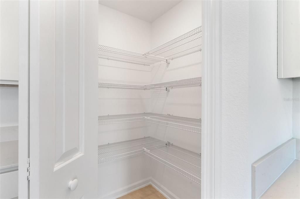 En Renta: $2,300 (4 camas, 2 baños, 2109 Pies cuadrados)