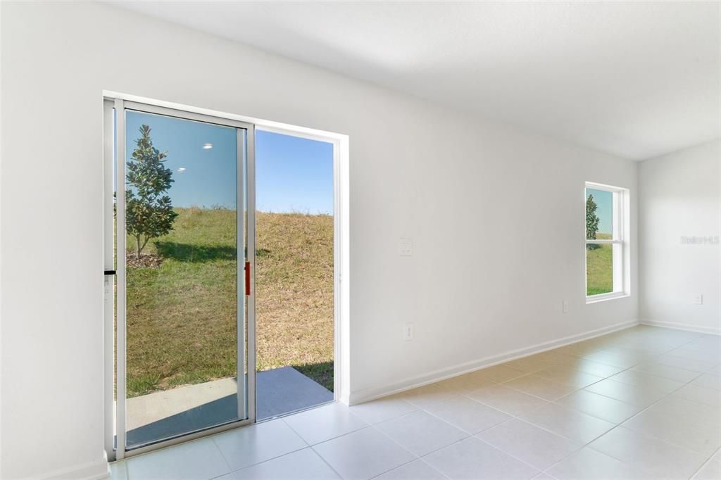 En Renta: $2,300 (4 camas, 2 baños, 2109 Pies cuadrados)