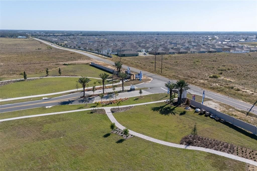 En Renta: $2,300 (4 camas, 2 baños, 2109 Pies cuadrados)