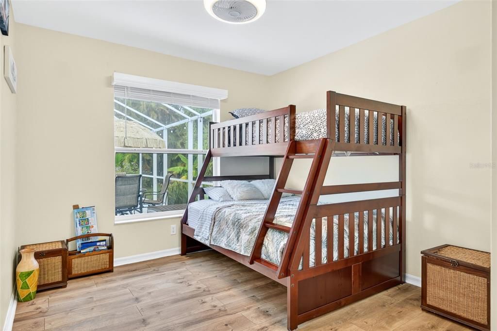 For Sale: $434,900 (3 beds, 2 baths, 1394 Square Feet)