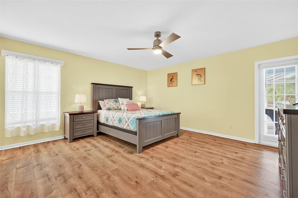 For Sale: $434,900 (3 beds, 2 baths, 1394 Square Feet)