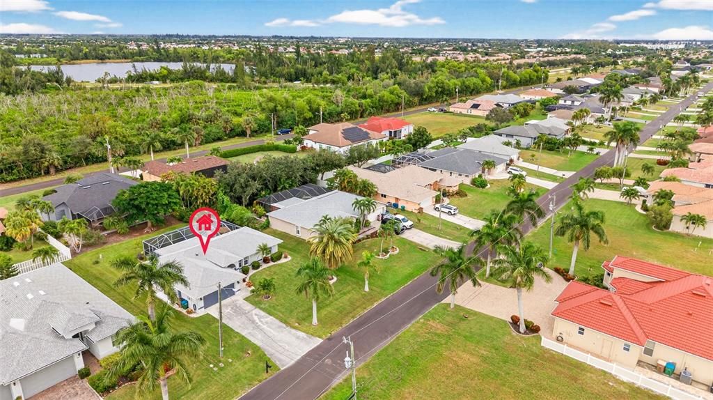 For Sale: $434,900 (3 beds, 2 baths, 1394 Square Feet)