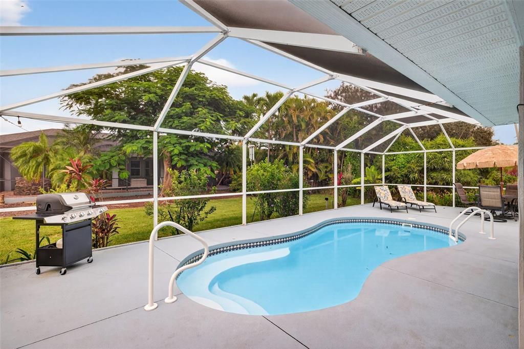 For Sale: $434,900 (3 beds, 2 baths, 1394 Square Feet)