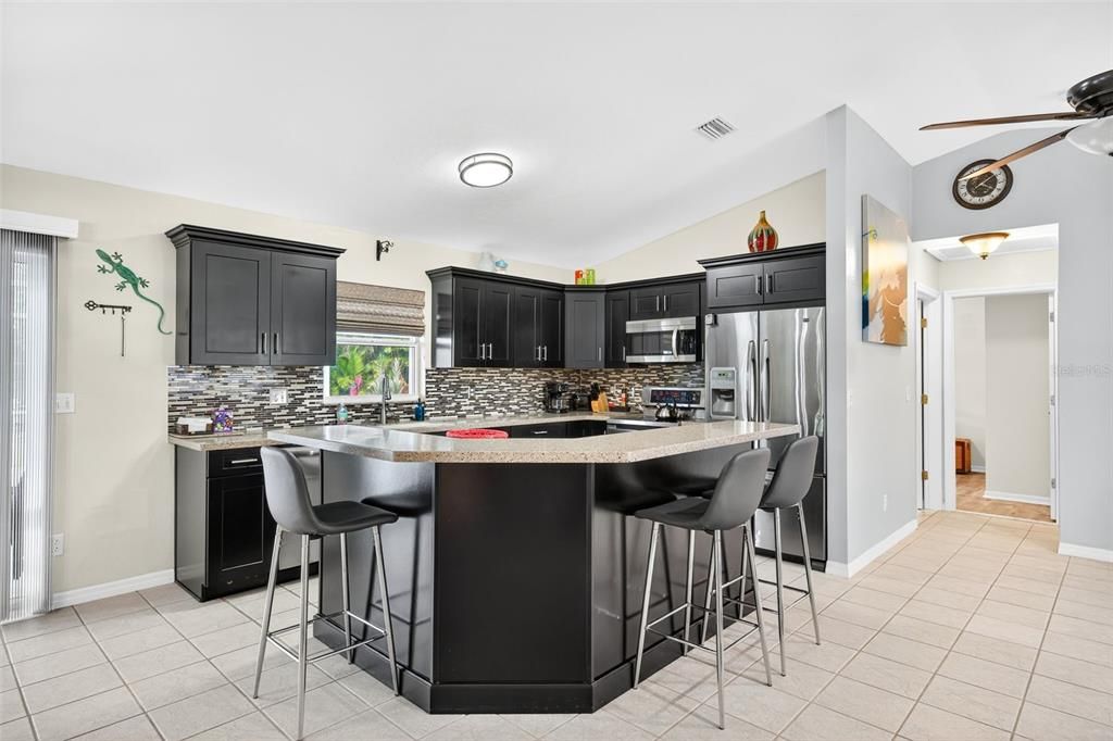 For Sale: $434,900 (3 beds, 2 baths, 1394 Square Feet)