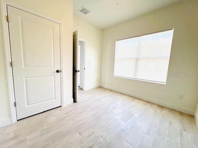 For Rent: $2,750 (4 beds, 2 baths, 1401 Square Feet)