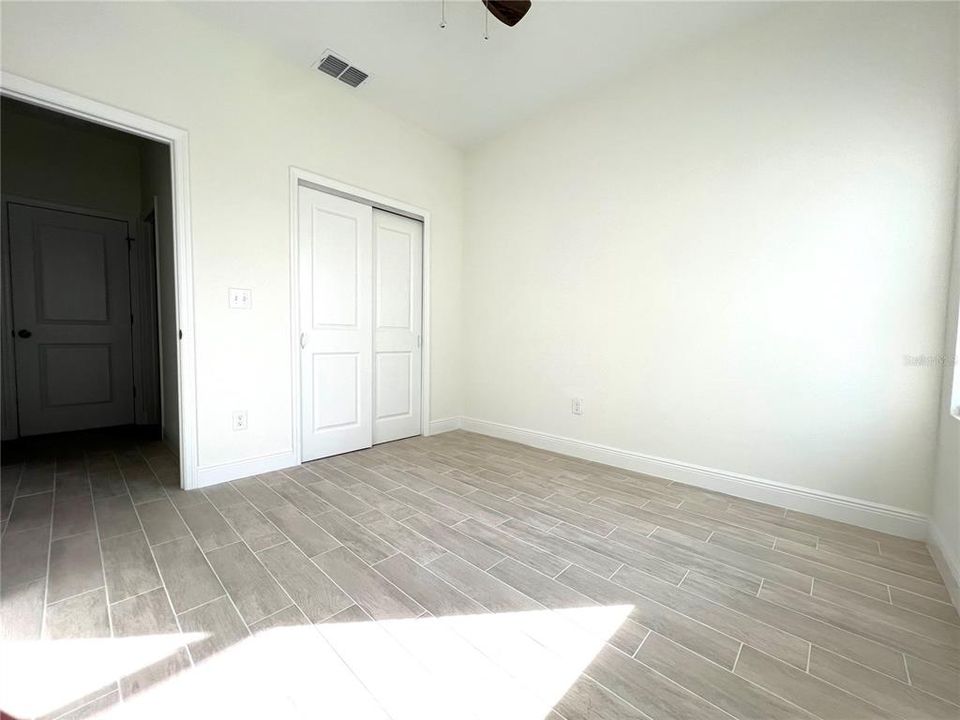 For Rent: $2,750 (4 beds, 2 baths, 1401 Square Feet)