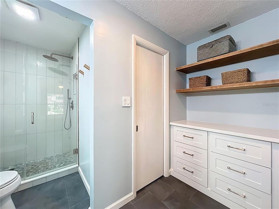 En Venta: $485,000 (3 camas, 2 baños, 1718 Pies cuadrados)