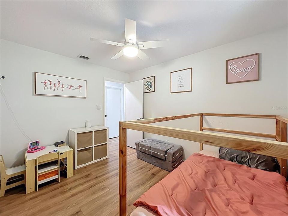 En Venta: $485,000 (3 camas, 2 baños, 1718 Pies cuadrados)