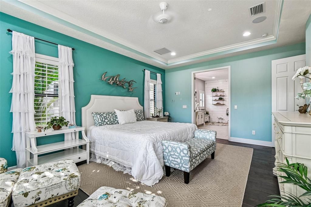 For Sale: $1,395,000 (2 beds, 3 baths, 2625 Square Feet)