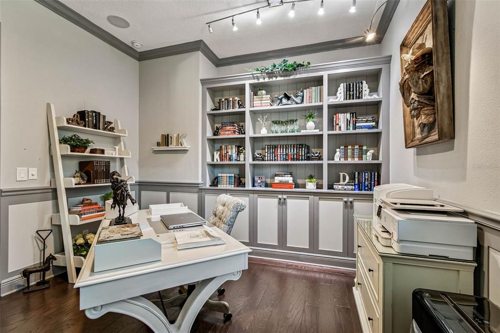 For Sale: $1,395,000 (2 beds, 3 baths, 2625 Square Feet)