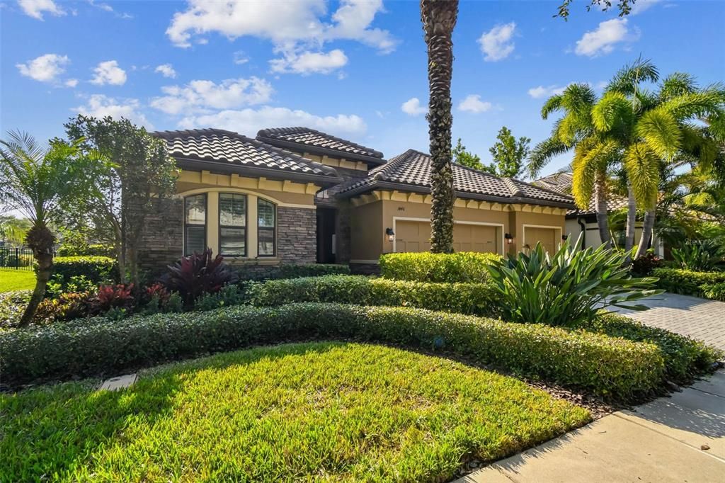 For Sale: $1,395,000 (2 beds, 3 baths, 2625 Square Feet)