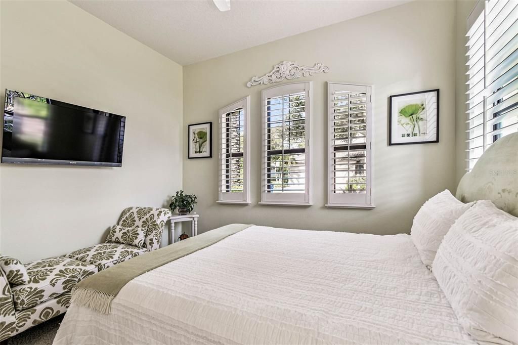 For Sale: $1,395,000 (2 beds, 3 baths, 2625 Square Feet)