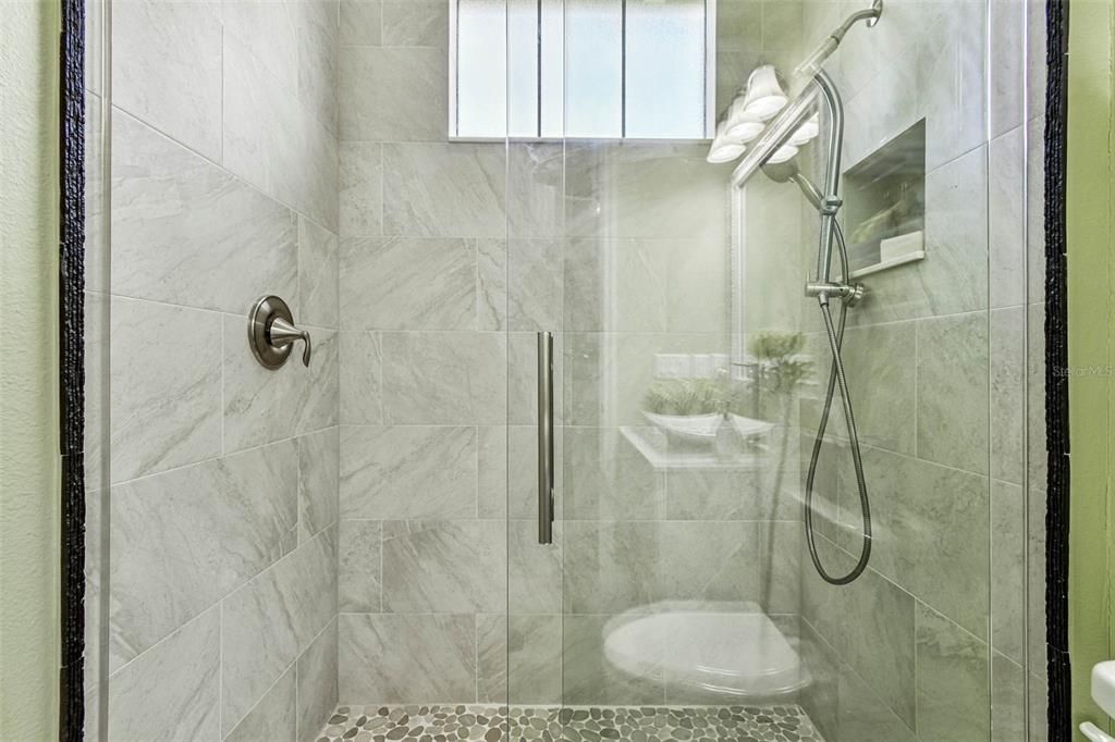 For Sale: $1,395,000 (2 beds, 3 baths, 2625 Square Feet)