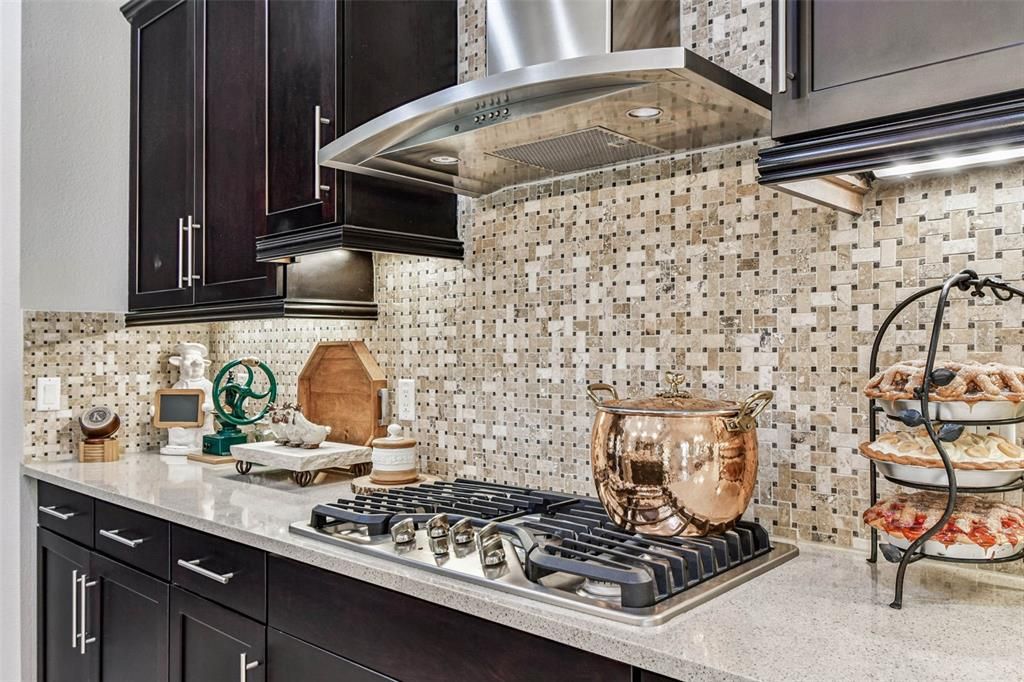 For Sale: $1,395,000 (2 beds, 3 baths, 2625 Square Feet)