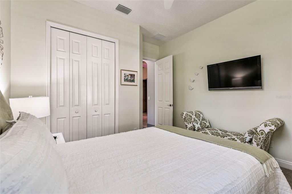 For Sale: $1,395,000 (2 beds, 3 baths, 2625 Square Feet)