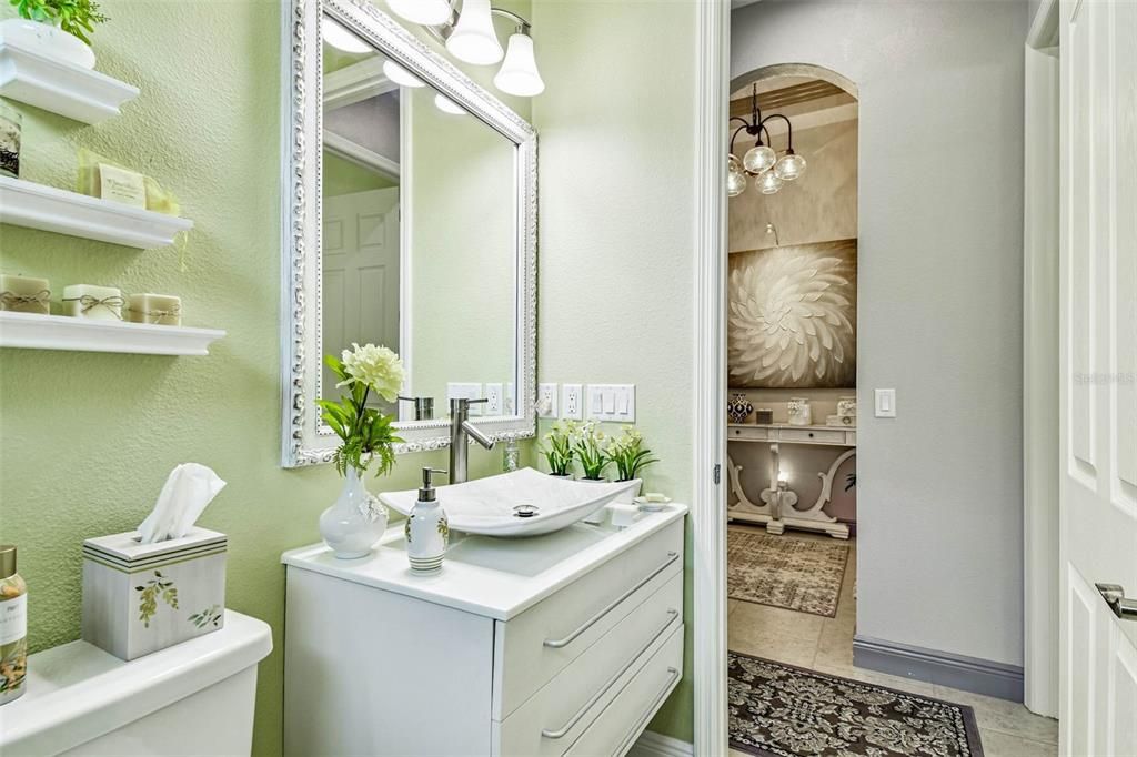 For Sale: $1,395,000 (2 beds, 3 baths, 2625 Square Feet)