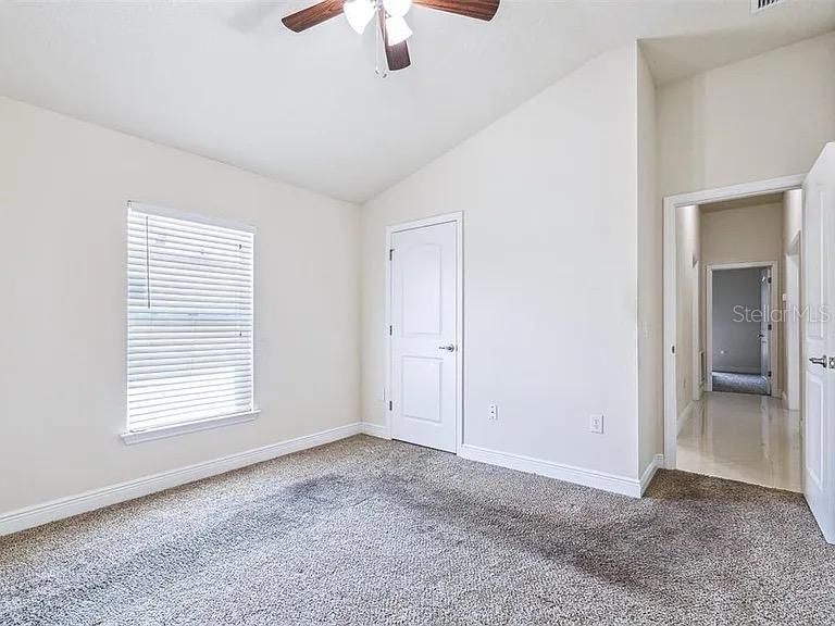 На продажу: $345,000 (4 спален, 2 ванн, 1871 Квадратных фут)