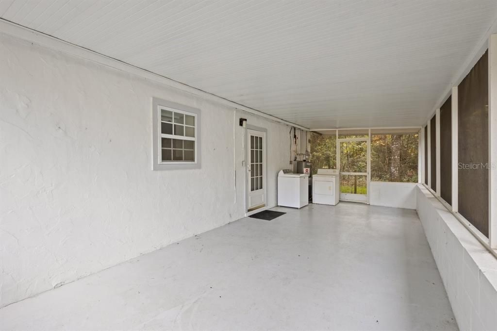 На продажу: $178,000 (2 спален, 2 ванн, 992 Квадратных фут)