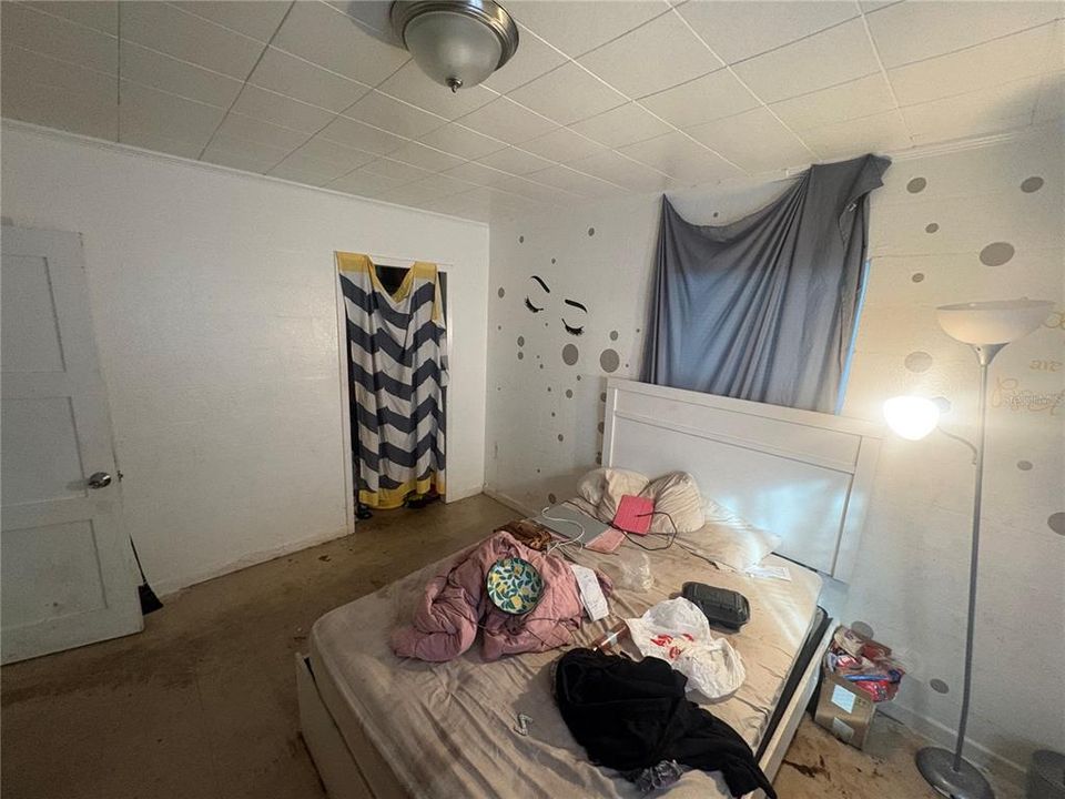 En Venta: $177,000 (5 camas, 2 baños, 1737 Pies cuadrados)