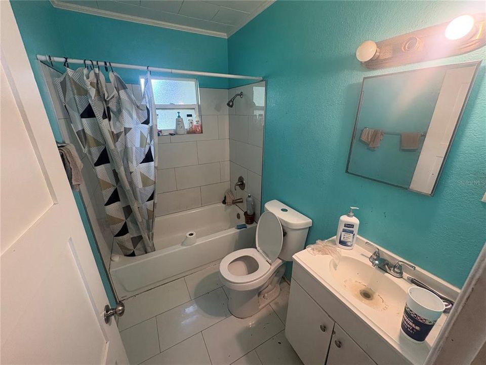 En Venta: $177,000 (5 camas, 2 baños, 1737 Pies cuadrados)