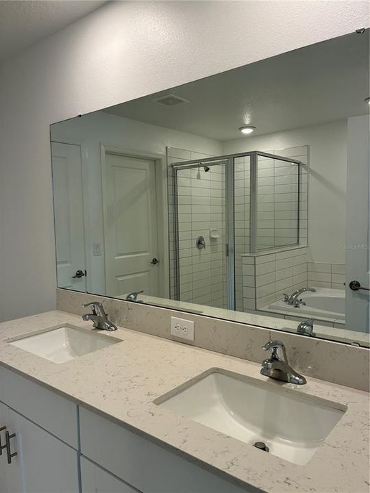 En Renta: $2,300 (3 camas, 2 baños, 1801 Pies cuadrados)