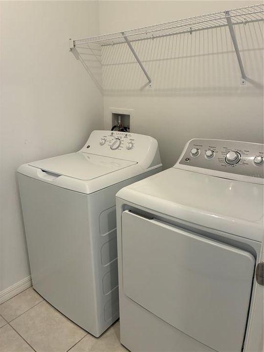 En Renta: $2,300 (3 camas, 2 baños, 1801 Pies cuadrados)