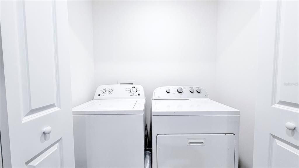 В аренду: $2,900 (3 спален, 2 ванн, 1814 Квадратных фут)