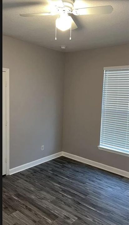 На продажу: $220,000 (3 спален, 2 ванн, 1269 Квадратных фут)