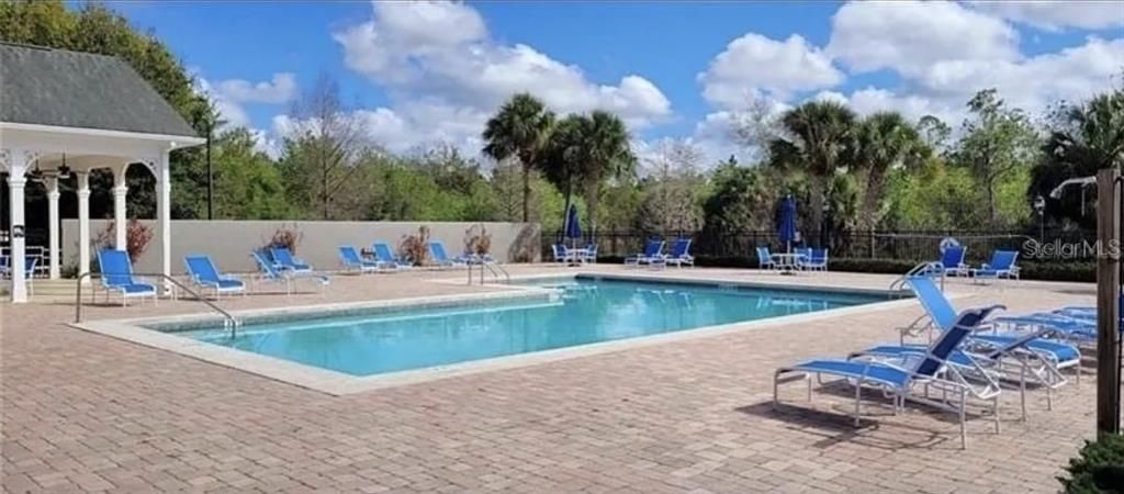 На продажу: $220,000 (3 спален, 2 ванн, 1269 Квадратных фут)