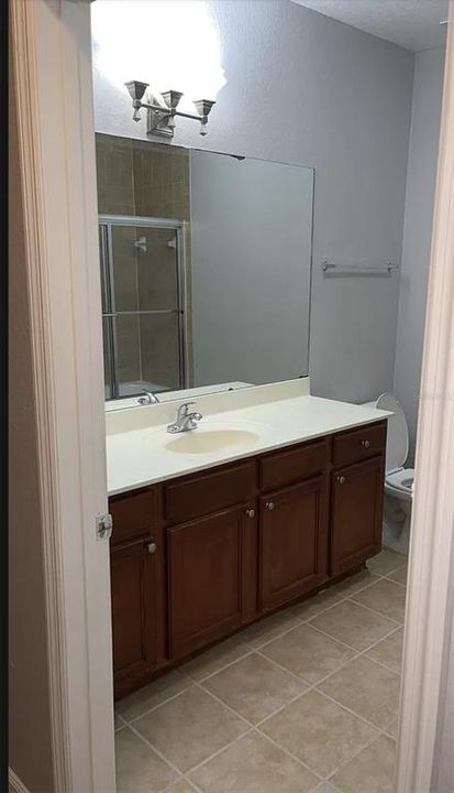 На продажу: $220,000 (3 спален, 2 ванн, 1269 Квадратных фут)