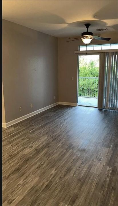 На продажу: $220,000 (3 спален, 2 ванн, 1269 Квадратных фут)