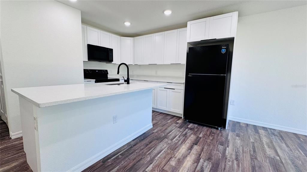 В аренду: $1,695 (3 спален, 2 ванн, 1200 Квадратных фут)