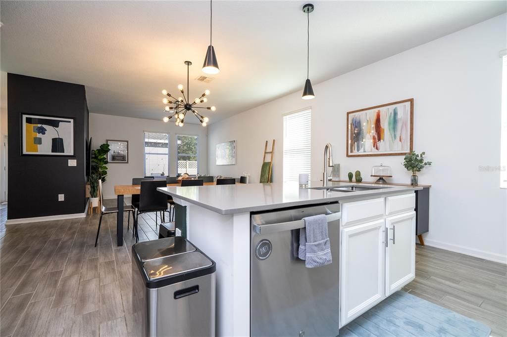 For Sale: $579,000 (4 beds, 3 baths, 2502 Square Feet)