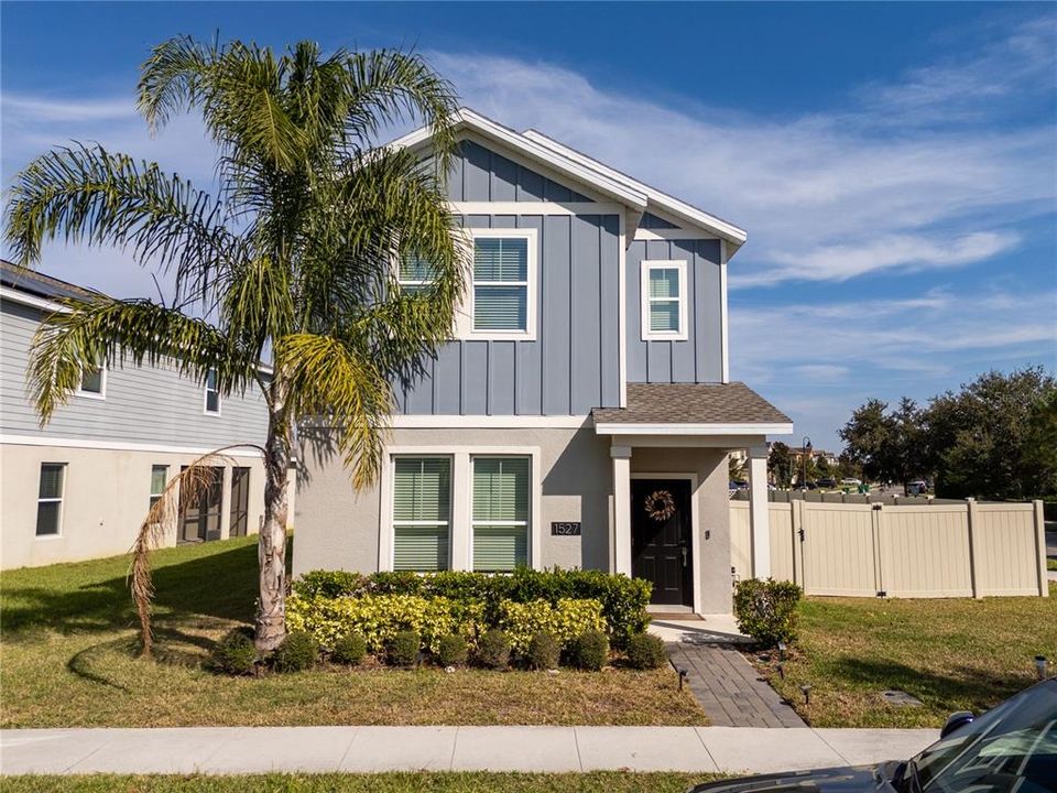 For Sale: $579,000 (4 beds, 3 baths, 2502 Square Feet)