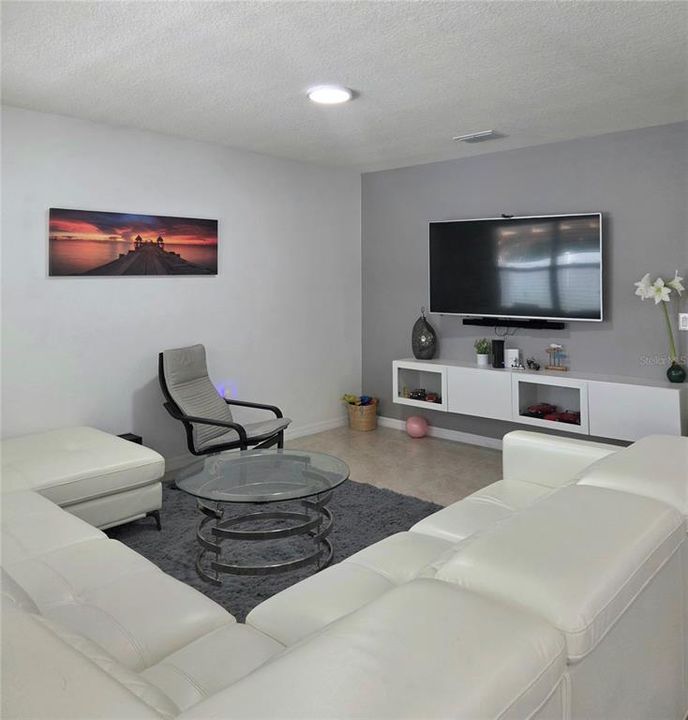 待售: $385,990 (3 贝兹, 2 浴室, 1672 平方英尺)