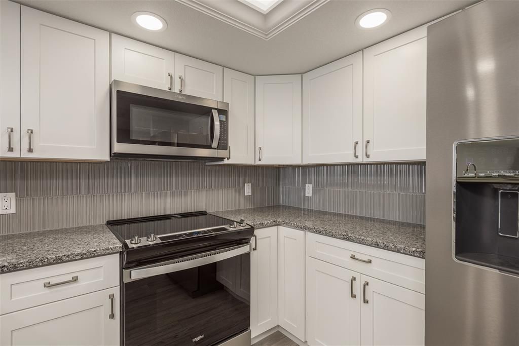 For Rent: $2,200 (2 beds, 2 baths, 1236 Square Feet)