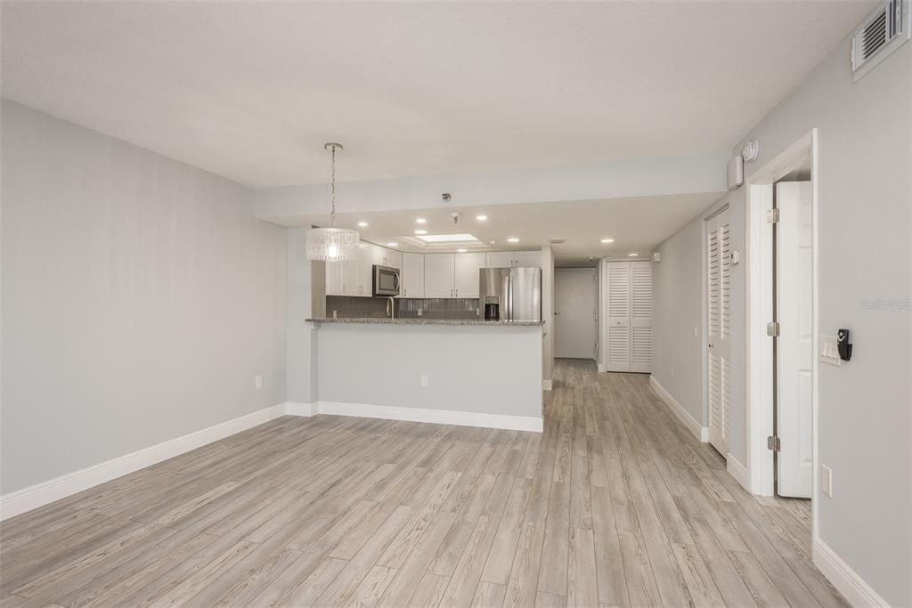 For Rent: $2,200 (2 beds, 2 baths, 1236 Square Feet)