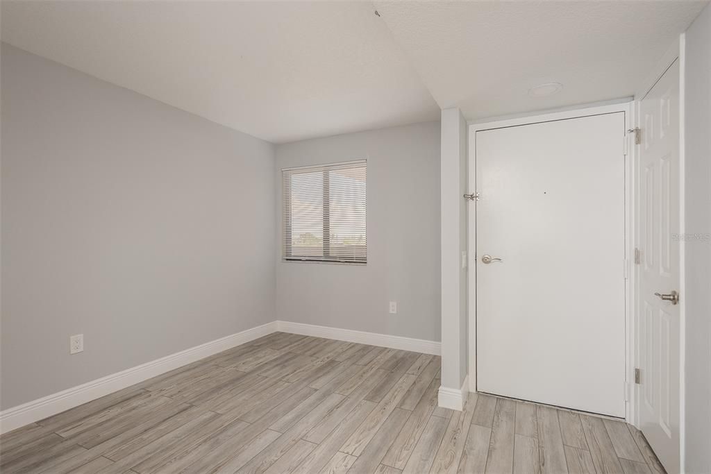 For Rent: $2,200 (2 beds, 2 baths, 1236 Square Feet)