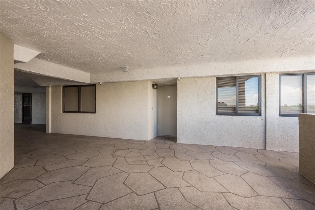 For Rent: $2,200 (2 beds, 2 baths, 1236 Square Feet)